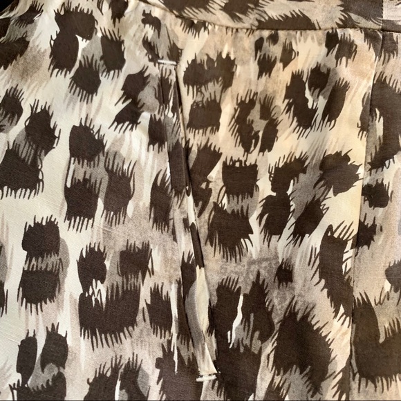 Banana Republic 100% Silk Animal Print Work Skirt - Picture 6 of 6
